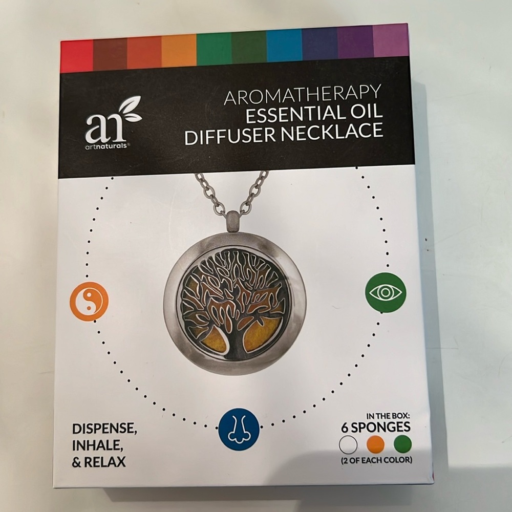 Art Naturals AN Tree of life Aromatherapy Essential Oil Necklace New in Box